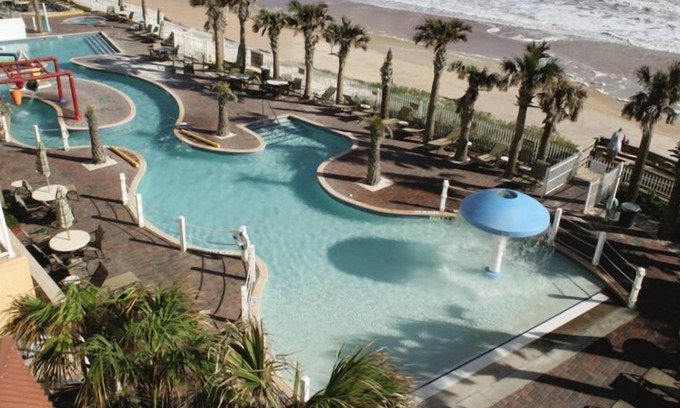 Bostroms Apartamento | Suite Studio en Oceanfront Resort con piscina, playa y wifi gratis.