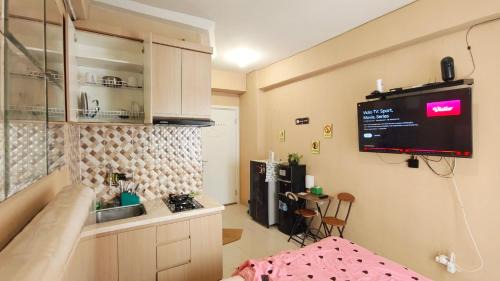 Rawasari Hotel | Studio suite Green Pramuka