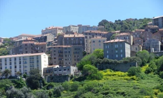Sartene Apartamento | Estudio planta baja T2 en villa 1 km de acceso piscina de Sartène