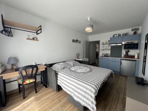 Angoulins Apartamento | Studio tout confort climatisé avec jardinet, en centre bourg, proche plage, mer, La Rochelle et Chatelaillon