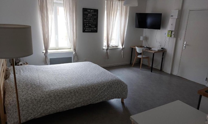 Corny-sur-Moselle Apartamento | Studio tout confort