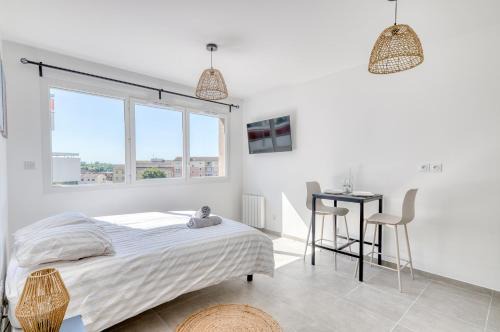 Meximieux Apartamento | Studio tout confort - CNPE Bugey - Centre Meximieux
