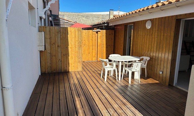 Vendays-Montalivet Apartamento | Studio, very well located 100 m from the beach, Air-conditioned one parking space