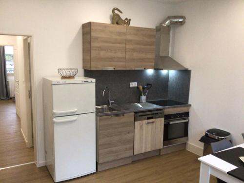 Vic-sur-Cere Apartamento | studio Vic 2.4