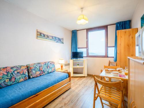 Le Corbier Apartamento | Studio Vostok Zodiaque-73 by Interhome
