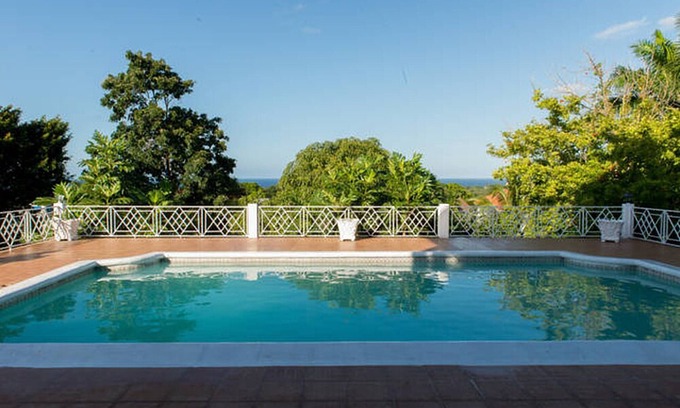 IronShore Estates Apartamento | Studio With a Panoramic View of the Caribbean sea