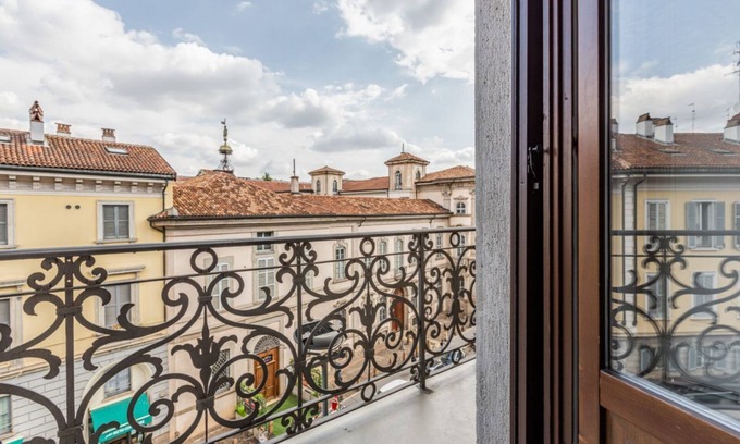 Magenta Apartamento | Studio with balcony on 2 levels Milan-C.so Magenta