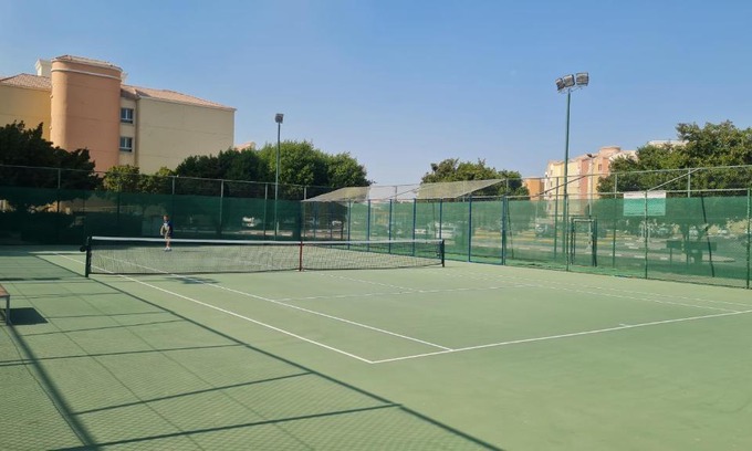 Discovery Gardens Apartamento | Studio with free Tennis court at the yard