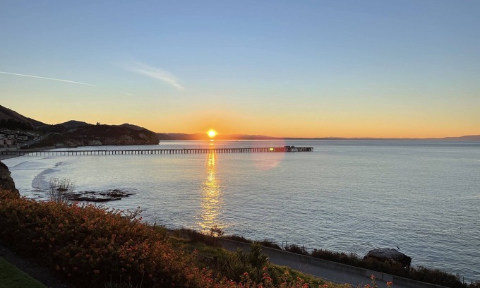 Avila Beach Complejo | Studio with King bed and full bath w/ balcony