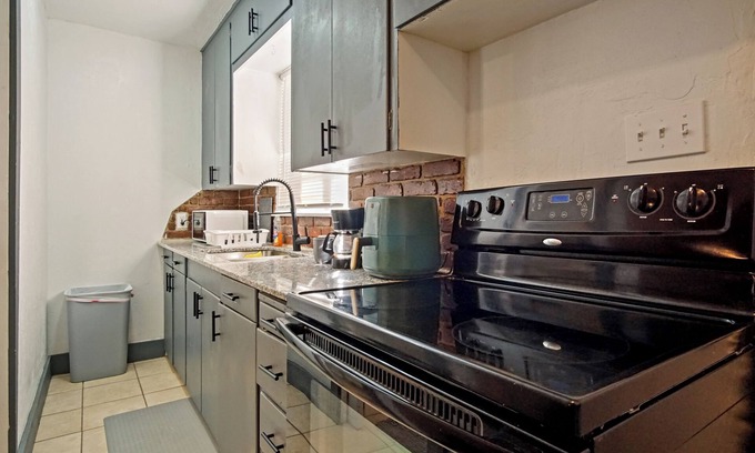 Central Oklahoma City Apartamento | Studio with kitchen nears Science Museum