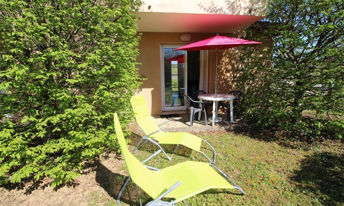 Prayssac Apartamento | Estudio con piscina y wifi
