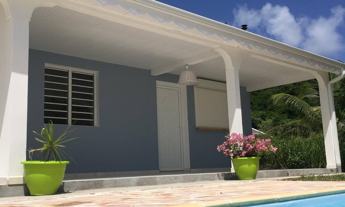 Le Robert Apartamento | Estudio con piscina junto al mar.