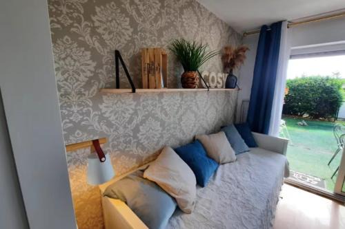 Guerande Apartamento | Studio with pool in Guérande