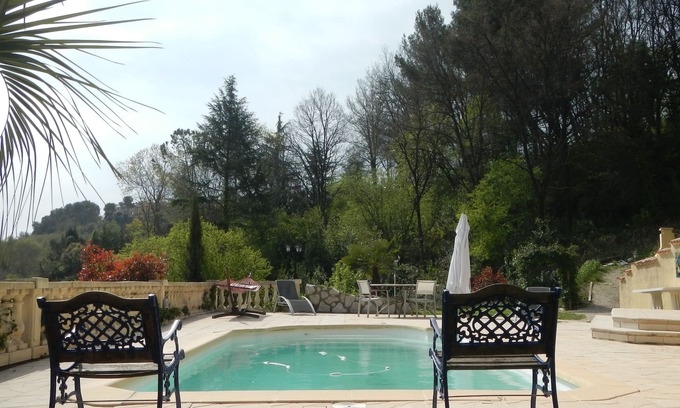 Saint-Paul-de-Vence Apartamento | Nuevo estudio con piscina privada a 5 minutos de la playa.