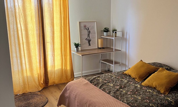 Villenave-d'Ornon Apartamento | Studio with shared space