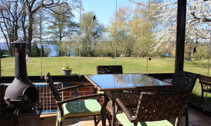 Bad Saarow Apartamento | Estudio con jardín de invierno y vistas al lago - Ferienhof Löschenrand