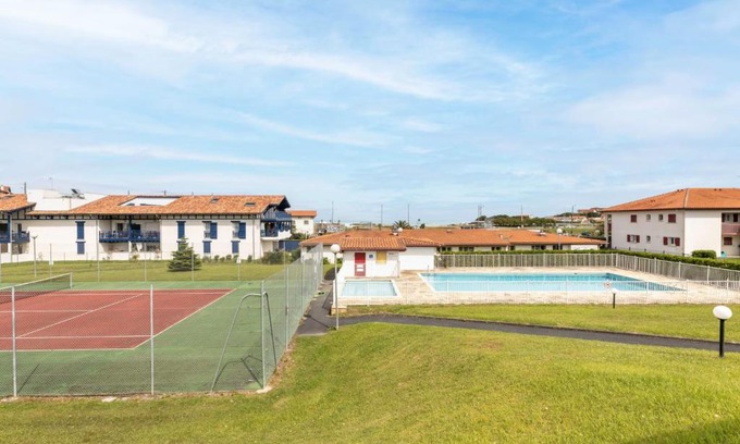 Bidart Apartamento | Studio Zirlinga-6 by Interhome