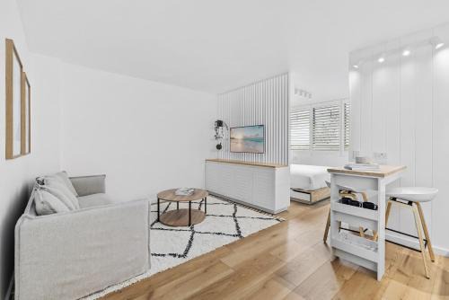 Bondi Junction Apartamento | Studio4 Bondi Chic Interiors with Rooftop Pool