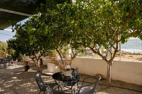 Gortyna Apartamento | Studios Anna Maria with sea view