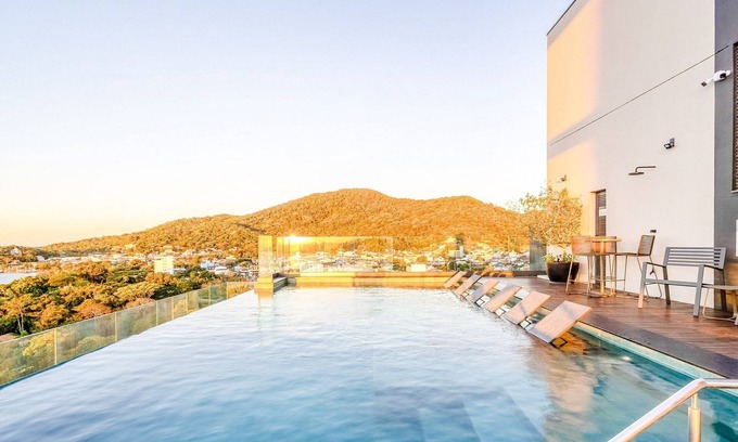Praia da Armacao do Itapocoroi Apartamento | Studios With Side Sea View at Penha Spot PSO - L