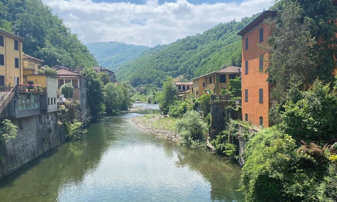 Bagni di Lucca Casa | Stunning views from this charming well-equipped property in a quiet hamlet