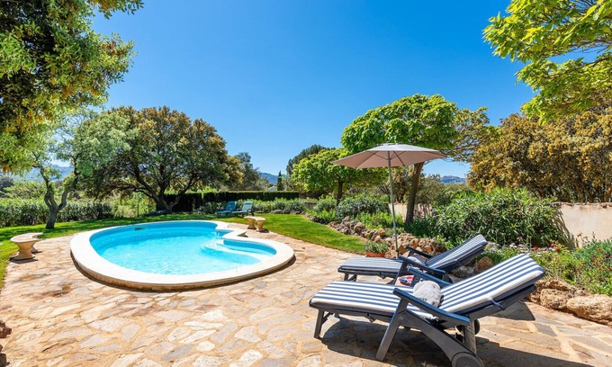 Archidona Villa | Impresionante villa de campo con vistas a la montaña en 6 acres de terreno privado