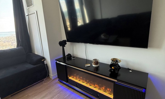New Rochelle Apartamento | Stunning 1-Bed, 1-Bath with Breathtaking Views & Luxury Finishes