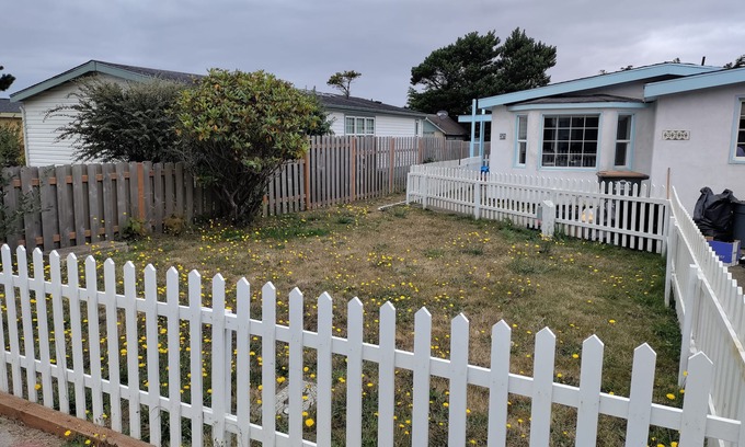 Agate Beach Apartamento | Stunning 1 Bedroom - walk to the beach, lighthouse, coffee place and dog park.