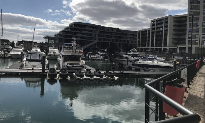 Southampton City Centre Apartamento | Stunning 1 SuperKing Bed Flat With Waterfront View