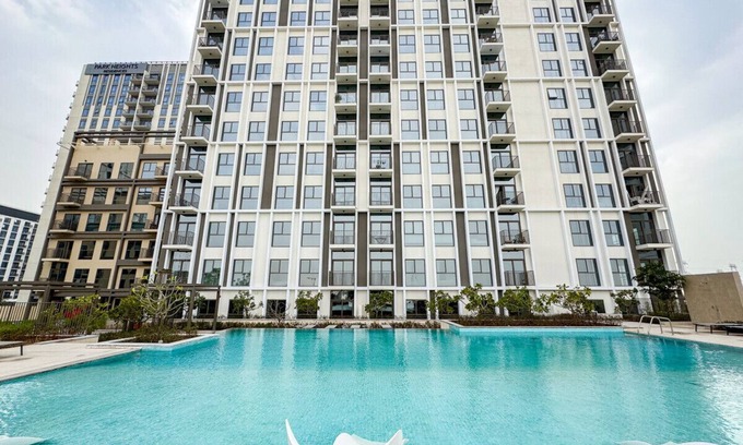 Al Quoz Apartamento | Stunning 1BR in Prestigious Community