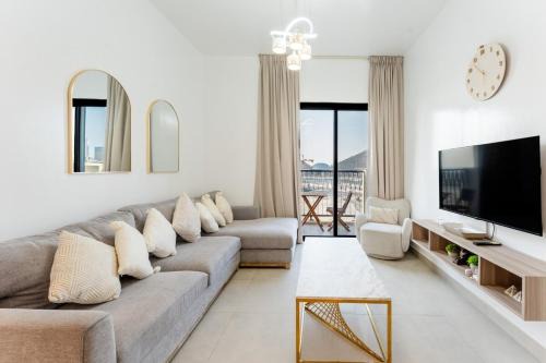 Al Khan Apartamento | Stunning 2 Bed in Cyan Beach Residence