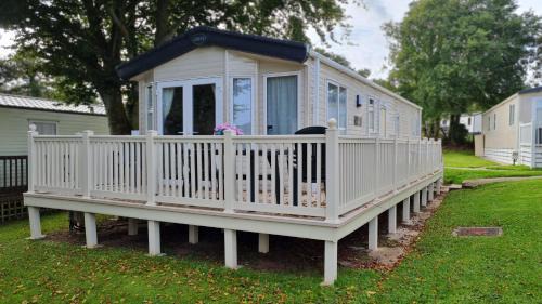 Paignton Complejo | Stunning 2 Bedroom, pet friendly Static Caravan at Hoburne Devon Bay