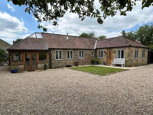 Scawton Casa | Stunning 2 Bedroom Stone Cottage, North York Moors