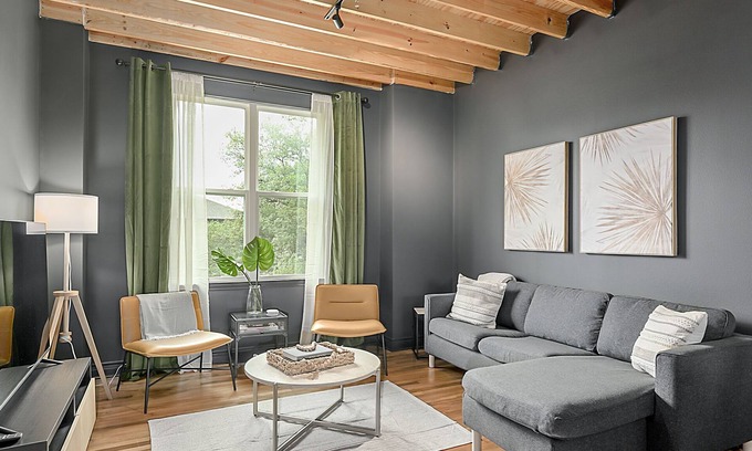 Downtown Apartamento | Stunning 2BD Unit Perfect for Weekend Stays!