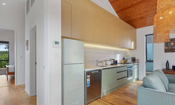 Henderson Valley Casa | Stunning 2BR Retreat in Tranquil Henderson | WIFI