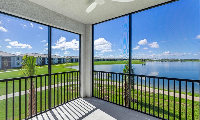 Punta Gorda Condominio | Stunning 3/2 Condo in newly built community in Babcock National