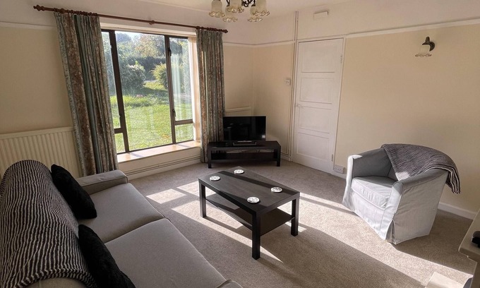 Newmarket Casa | Stunning 3-bed House in Newmarket