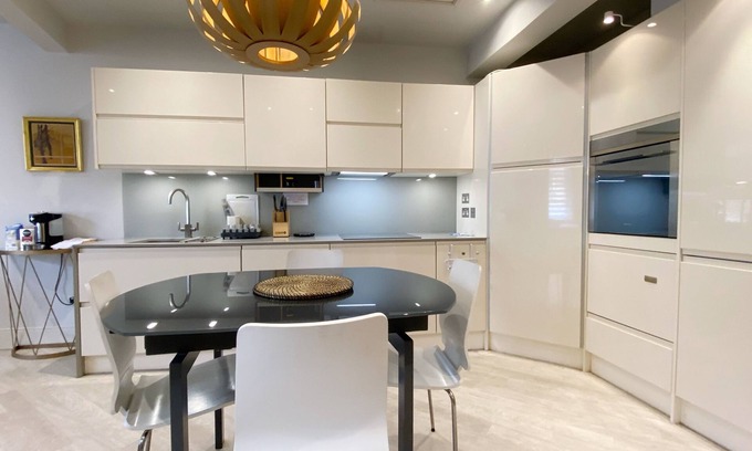 Tachbrook Casa | Stunning 3-bed House in Central London Westminster