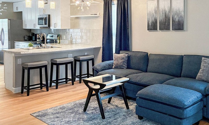 Winston - Salem Casa | Stunning 3-bedroom house near The Coliseum & Downtown