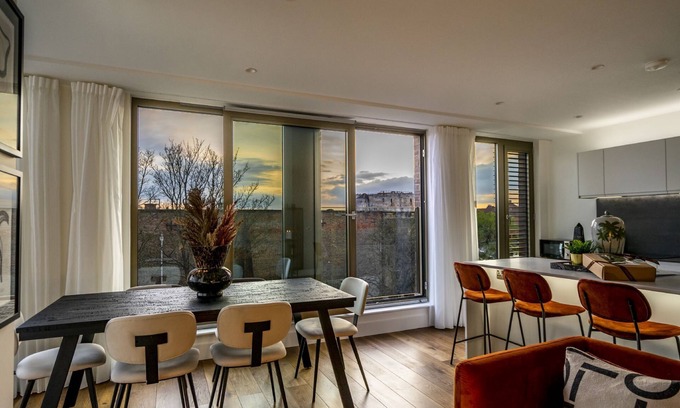 York Apartamento | Stunning 3 bedroom apartment with 2 parking spaces