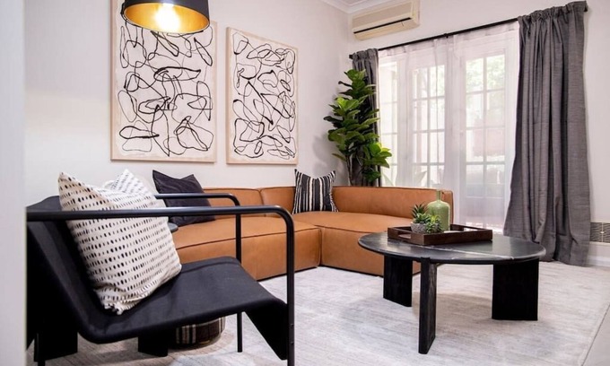 West Perth Casa | Stunning 3-Bedroom Northbridge Townhouse + Parking
