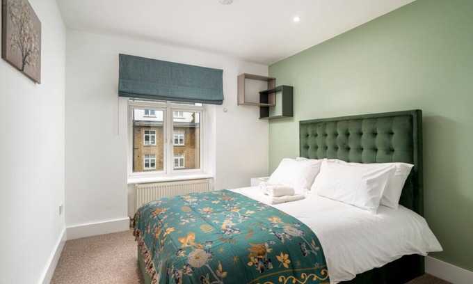 Greenwich West Apartamento | Stunning 3 Bedroom Flat, with Parking, Sleeps Six, Near Greenwich Park