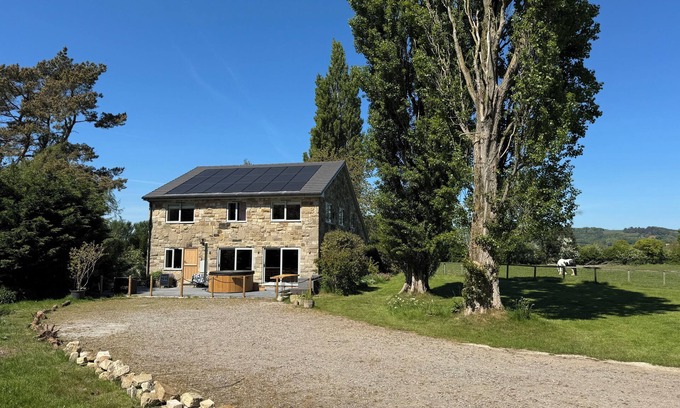 Thirsk Casa | Stunning 360 degrees views totally private house 10 person hot tub, log burner.