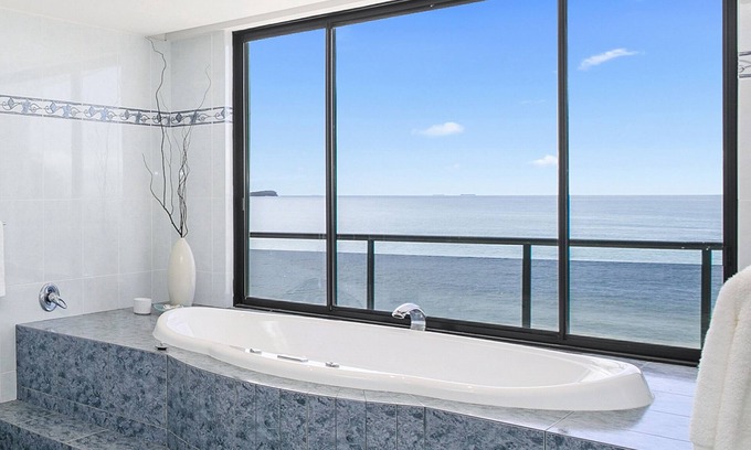 Noraville Casa | Stunning 4-Bed -Aloha Beach Front Beauty Noraville