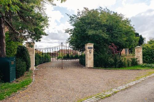 Forest of Dean Apartamento | Stunning 4-Bedroom Home in Worcestershire