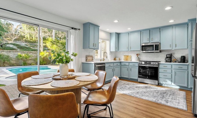 Aliso Viejo Casa | Stunning 4-Bedroom Pool House in lovely Aliso Viejo with WiFi close to beach