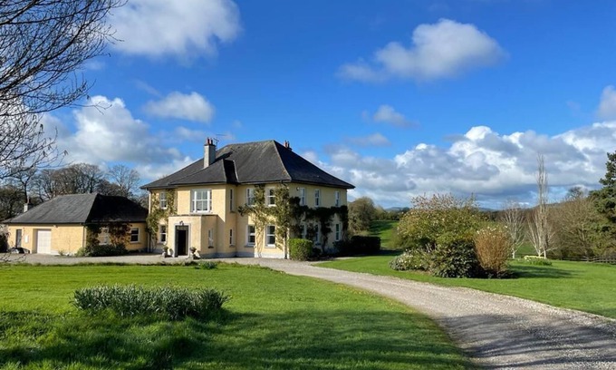 Croom Casa | Stunning 5 bed house in a beautiful location.