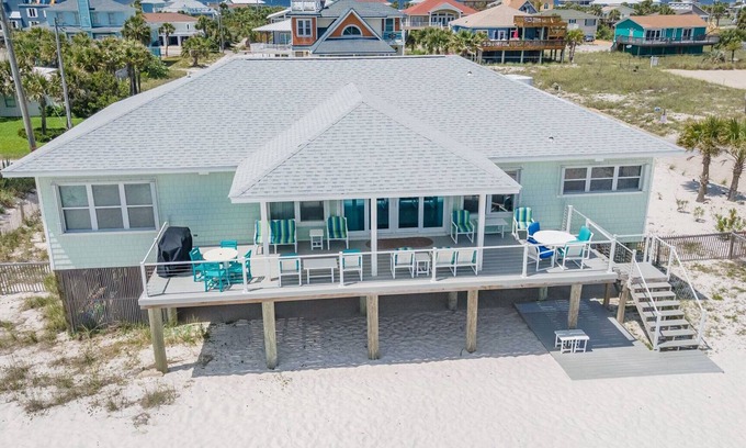 Villa Segunda Casa | Stunning 5 Bed/3 Bath Gulf Front Pet Friendly Home! Book The Sandcastle today