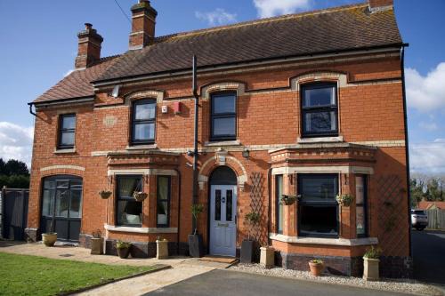 Pershore Casa | Stunning 5 Bedroom Victorian home with optional hot tub