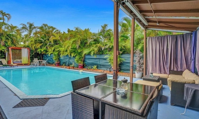 Ives Estates Villa | This villa is a 5 bedroom(s), 3 bathrooms, located in Miami, FL.